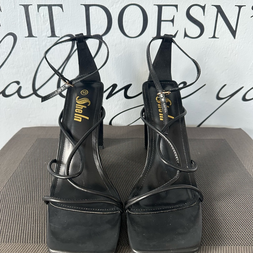 Women’s Elegant Black Strappy Heels Size 10